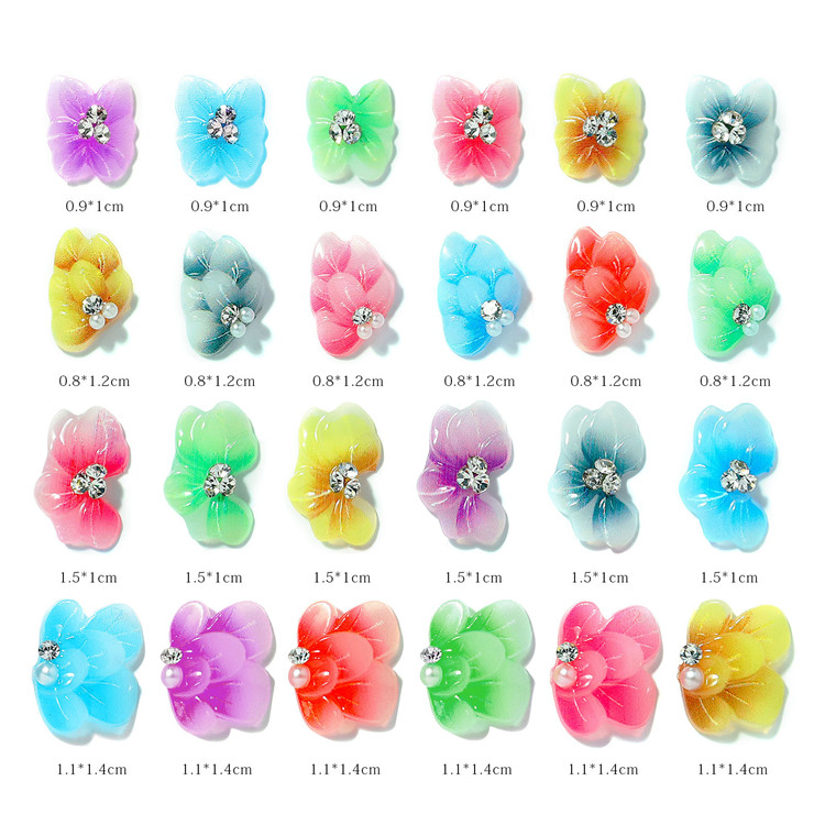 Nail Tickers Rhinestone Flowers